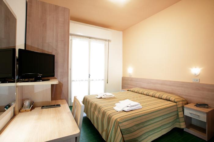 Hotel Globus Cesenatico Szoba fotó